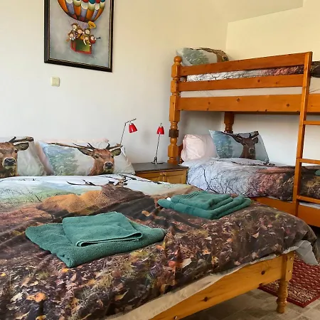 Three Graces Apartamento Banya